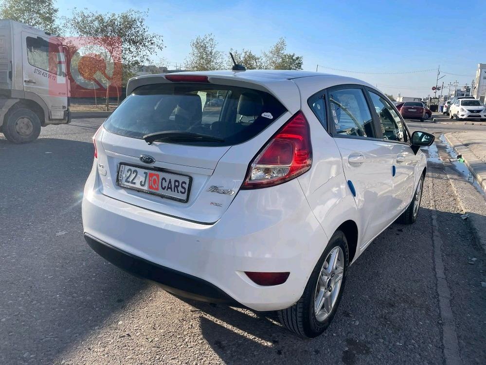 فورد فييستا